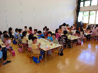 写真:給食の様子