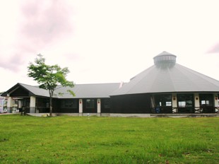 写真：大雄地区交流センター（大雄交流研修館）外観