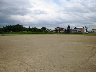 写真：西地区野球場