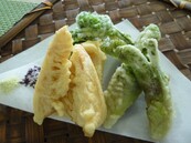 山菜の天ぷら写真