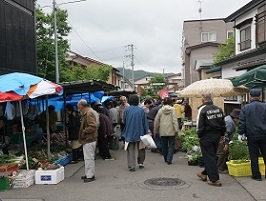 写真：増田の朝市