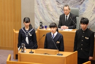 写真:生徒代表感想発表