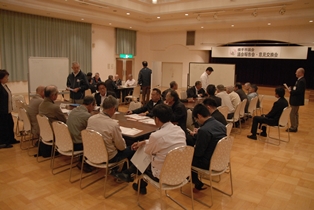 写真:平鹿生涯学習センター(グループ形式)