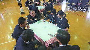 写真：懇談会風景9