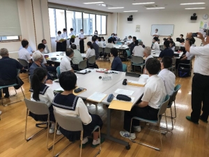 写真:懇談会のようす