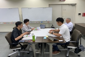 令和6年度議会だよりモニター会議グループ1の様子