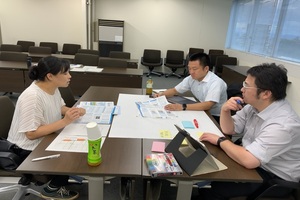 令和6年度議会だよりモニター会議グループ2の様子