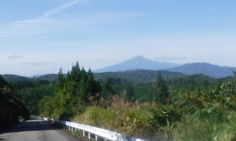 写真：林道三ツ森山線