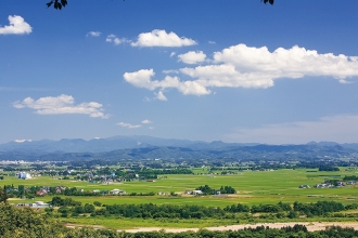 写真:大森公園から横手盆地を望む