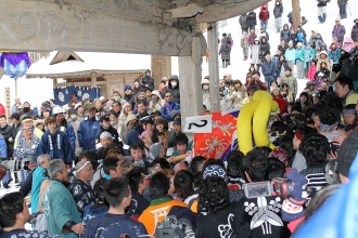 写真:旭岡山神社ぼんでん奉納