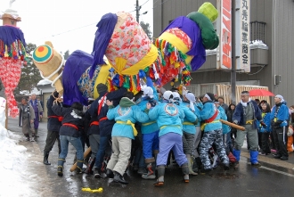 写真：金澤八幡宮ぼんでん