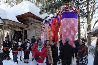 写真:三助稲荷神社梵天(大森)
