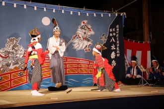 写真:八木番楽「曽我兄弟」