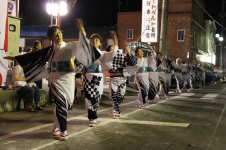 写真:ひらかまち盆おどり
