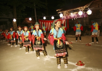 写真：深間内神楽「早鳥舞」