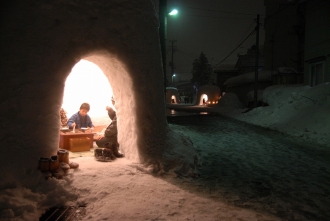 写真:二葉町かまくら通り会場