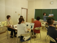 写真:読み聞かせ体験中です!