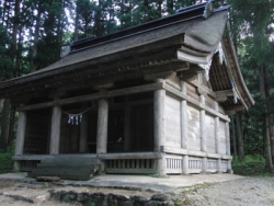 写真：保呂羽山波宇志別神社神楽殿2