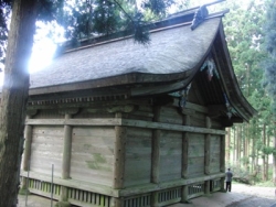 写真：保呂羽山波宇志別神社神楽殿3