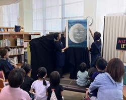 十文字図書館おはなし会の様子