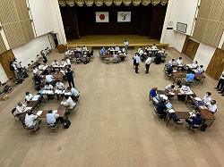 Y8メンバーと議員の意見交換会風景