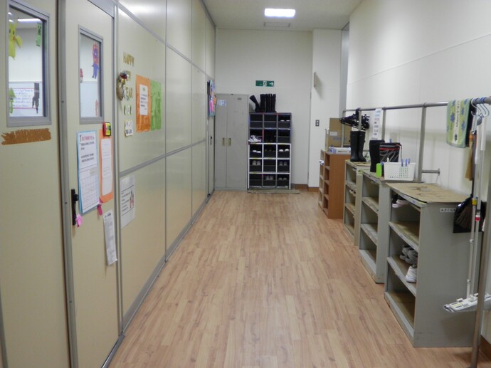 学童保育あさくらキッズ入口前通路