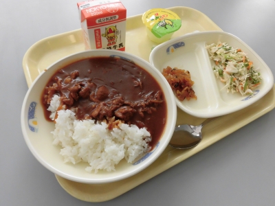 写真:給食メニューの一例