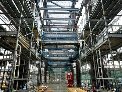 横手体育館建設状況