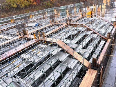 横手体育館建設状況