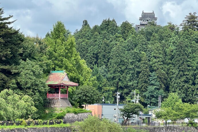 写真：旧観音寺鐘楼