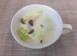 マカロニ入りミルクスープ