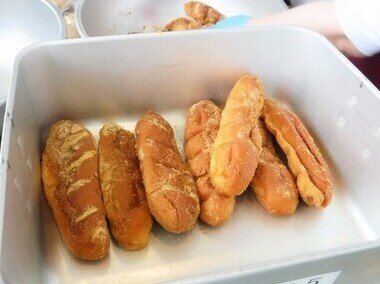 配食します