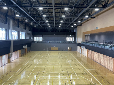 横手体育館建設状況