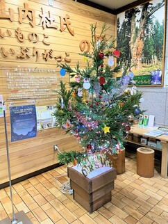 飾り付けの様子