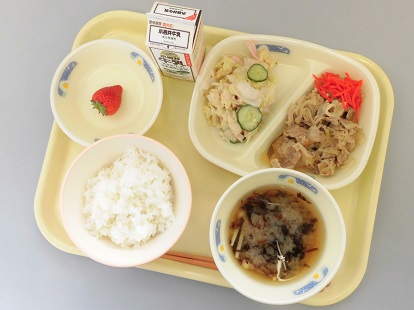 4月8日の給食の写真