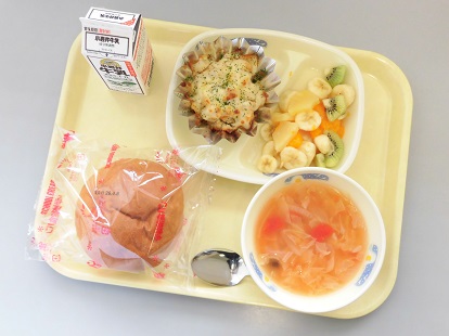 4月9日の給食の写真