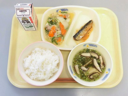 4月27日の給食の写真
