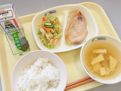 5月13日の給食の写真