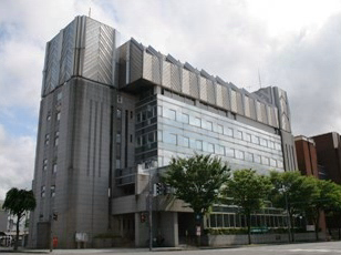 横手市役所本庁舎