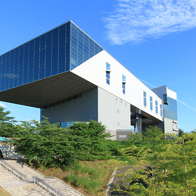 写真：秋田県立近代美術館